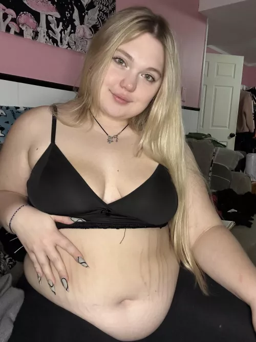 Is this too much belly for you by lxves_