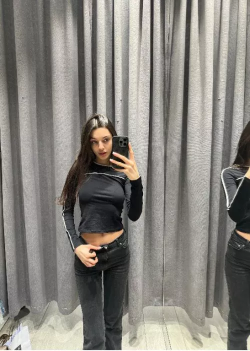 IUTR by AarikaCherry