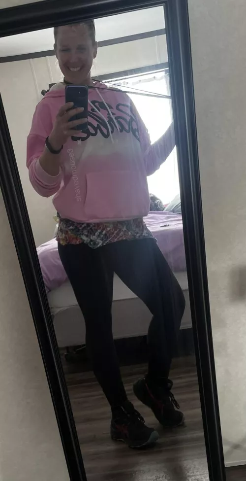 Just your average barbie girl. by shavedmouse3