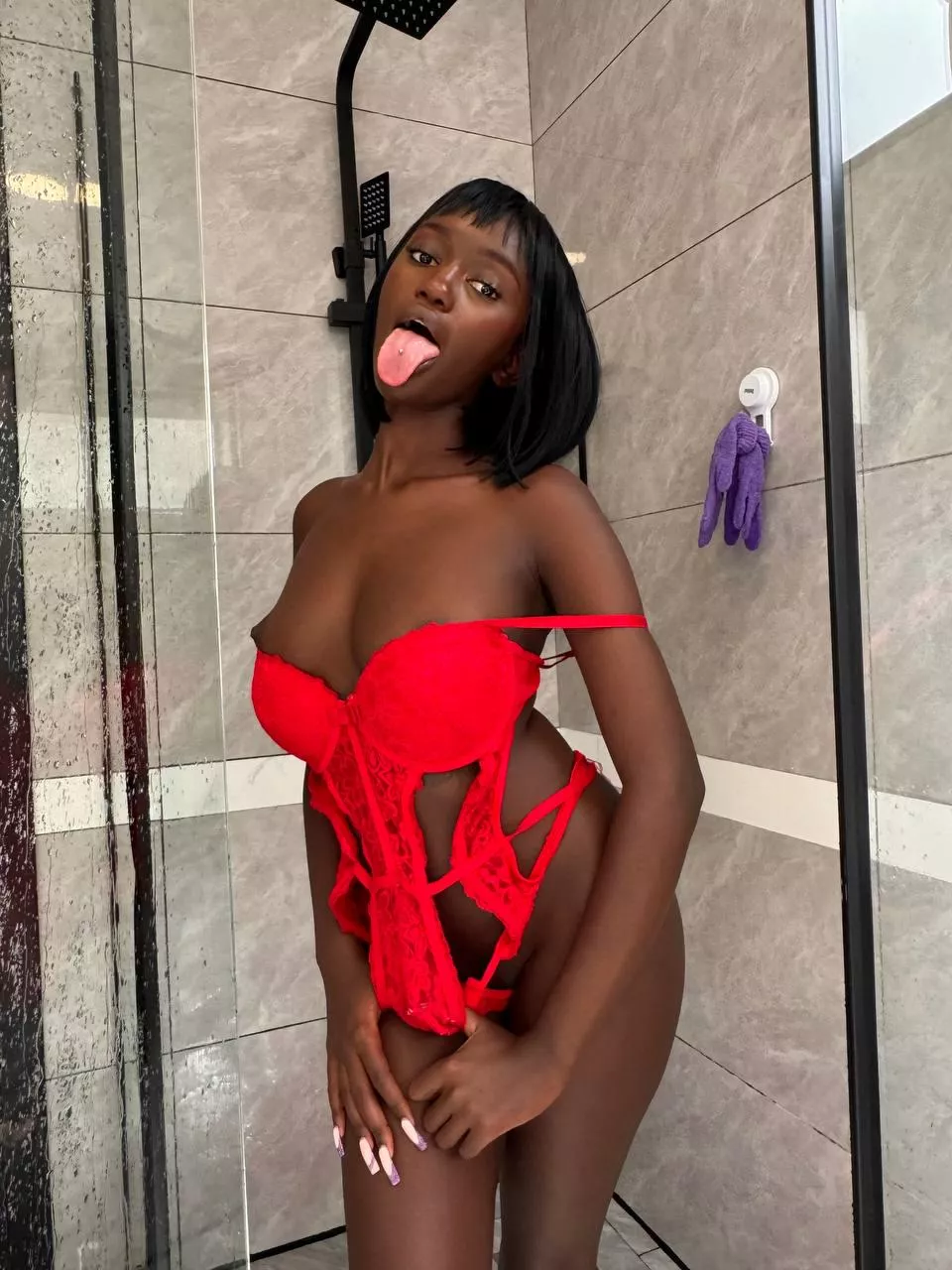 Me waiting for my load🍫 posted by tinyDeference