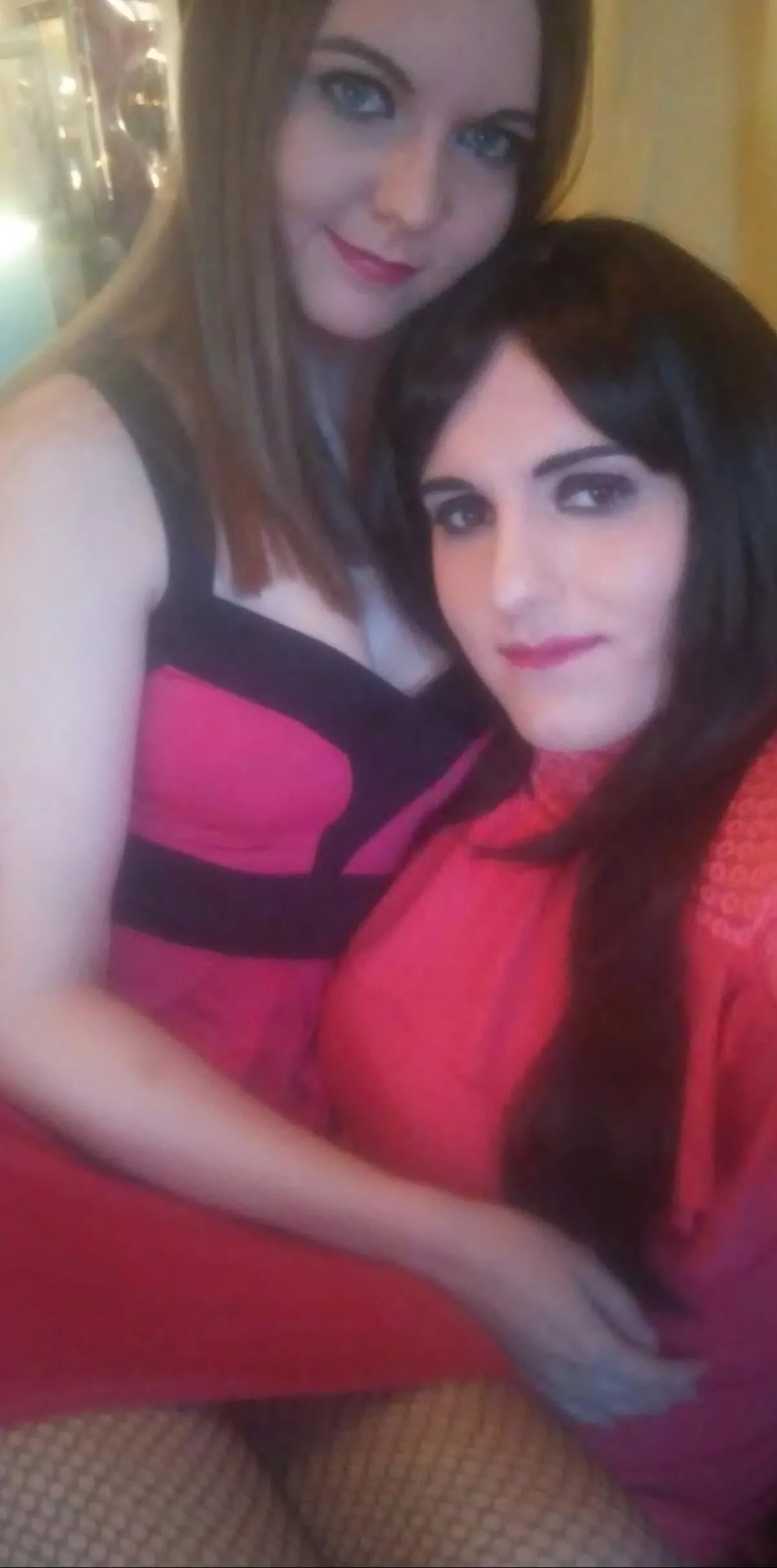 My girlfriend on my lap💓 posted by Vegetable-Pop-2449