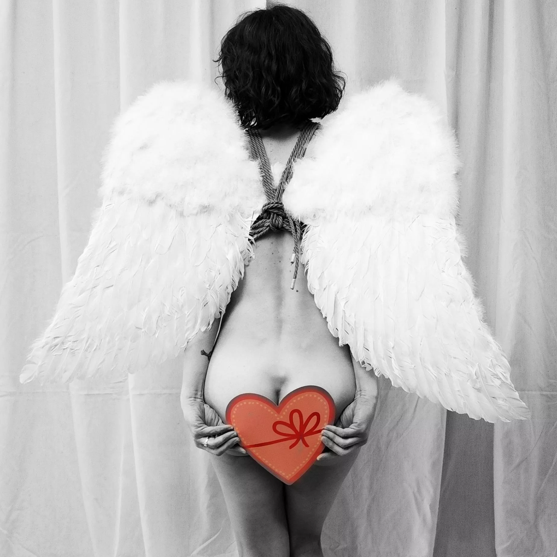 Preview of our Valentine's Day session. posted by agron4571