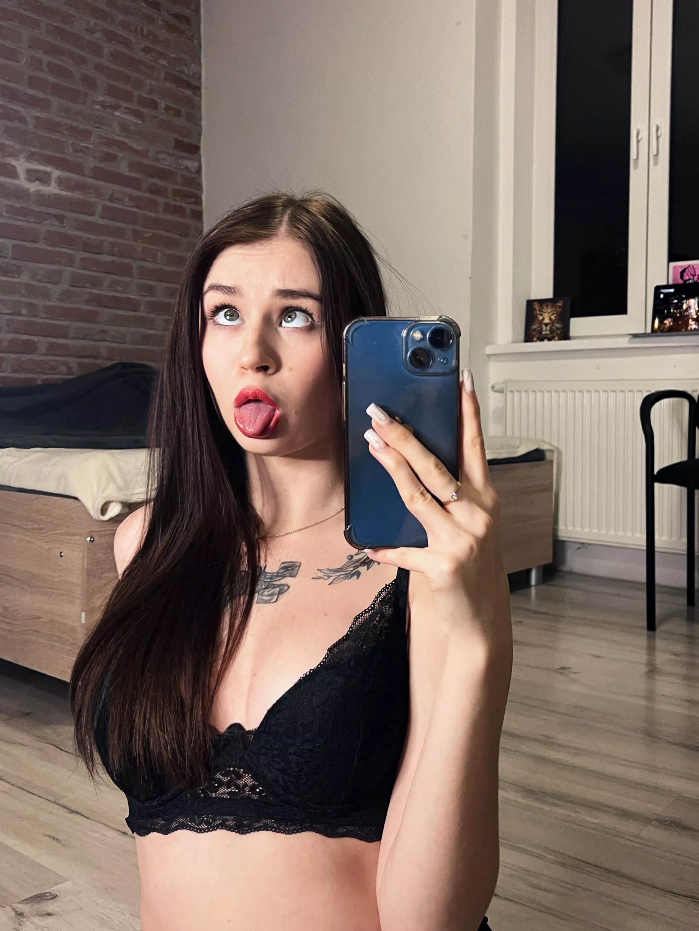 Sexy brunette ahegao posted by ToriCreatorCandy