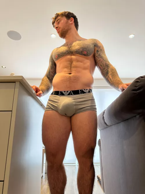 Staying for breakfast by Hatts_17