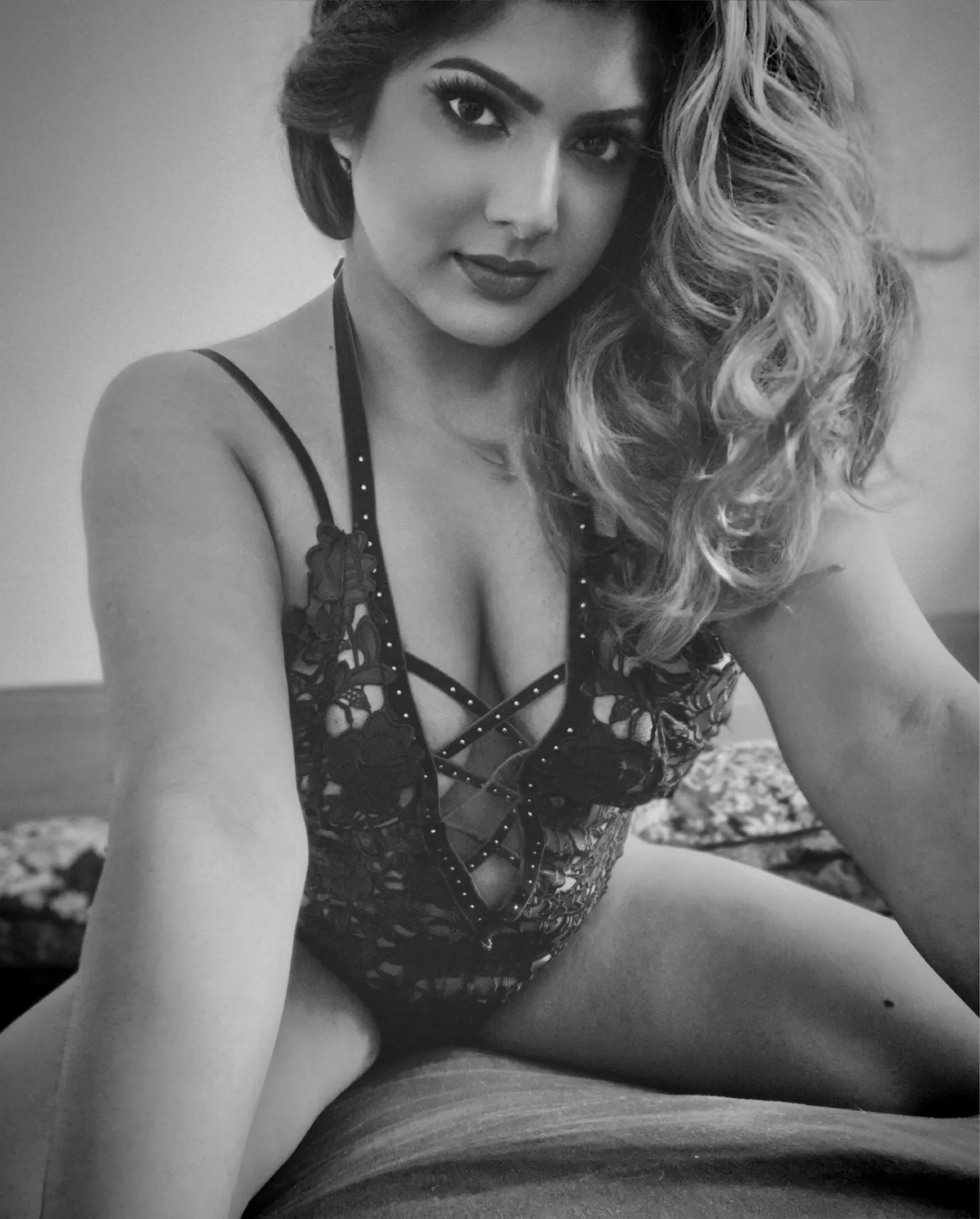 There’s one thing missing from this picture, a free nude in your DM if you can guess what it is! posted by Jfernando12