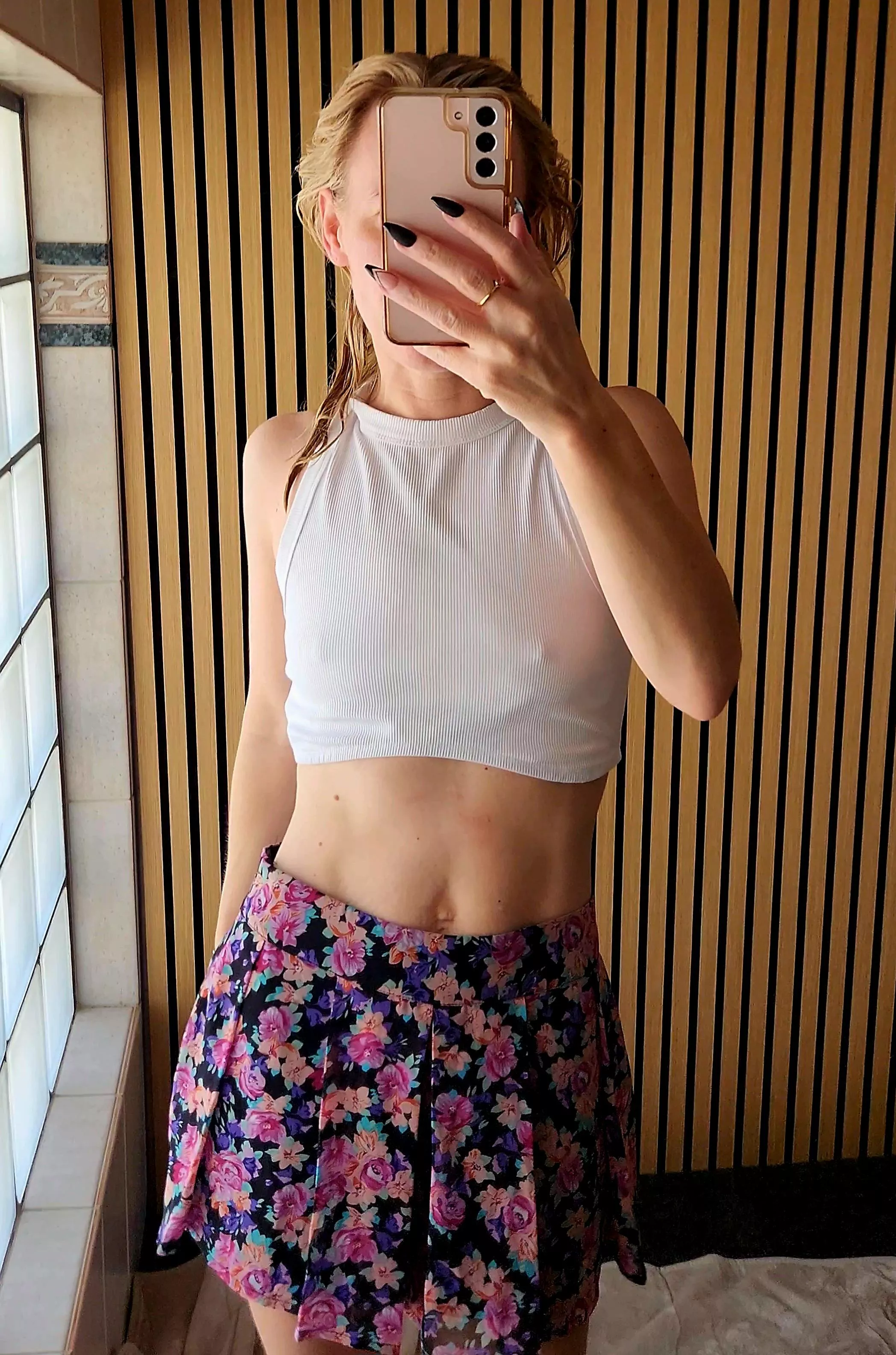 Very toned tummy for 40 posted by UVAus