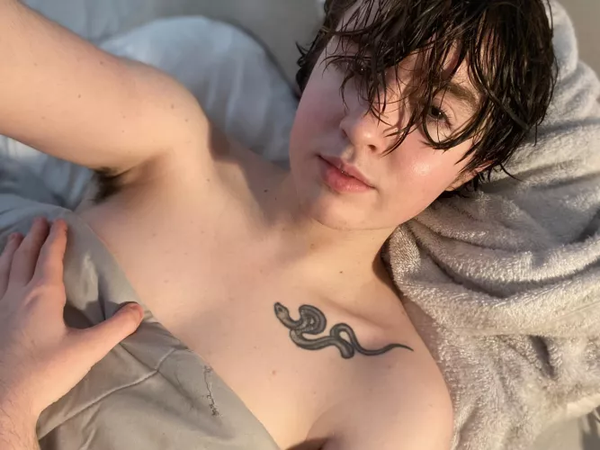 Wanna join 🥰👀 by Gloobycat