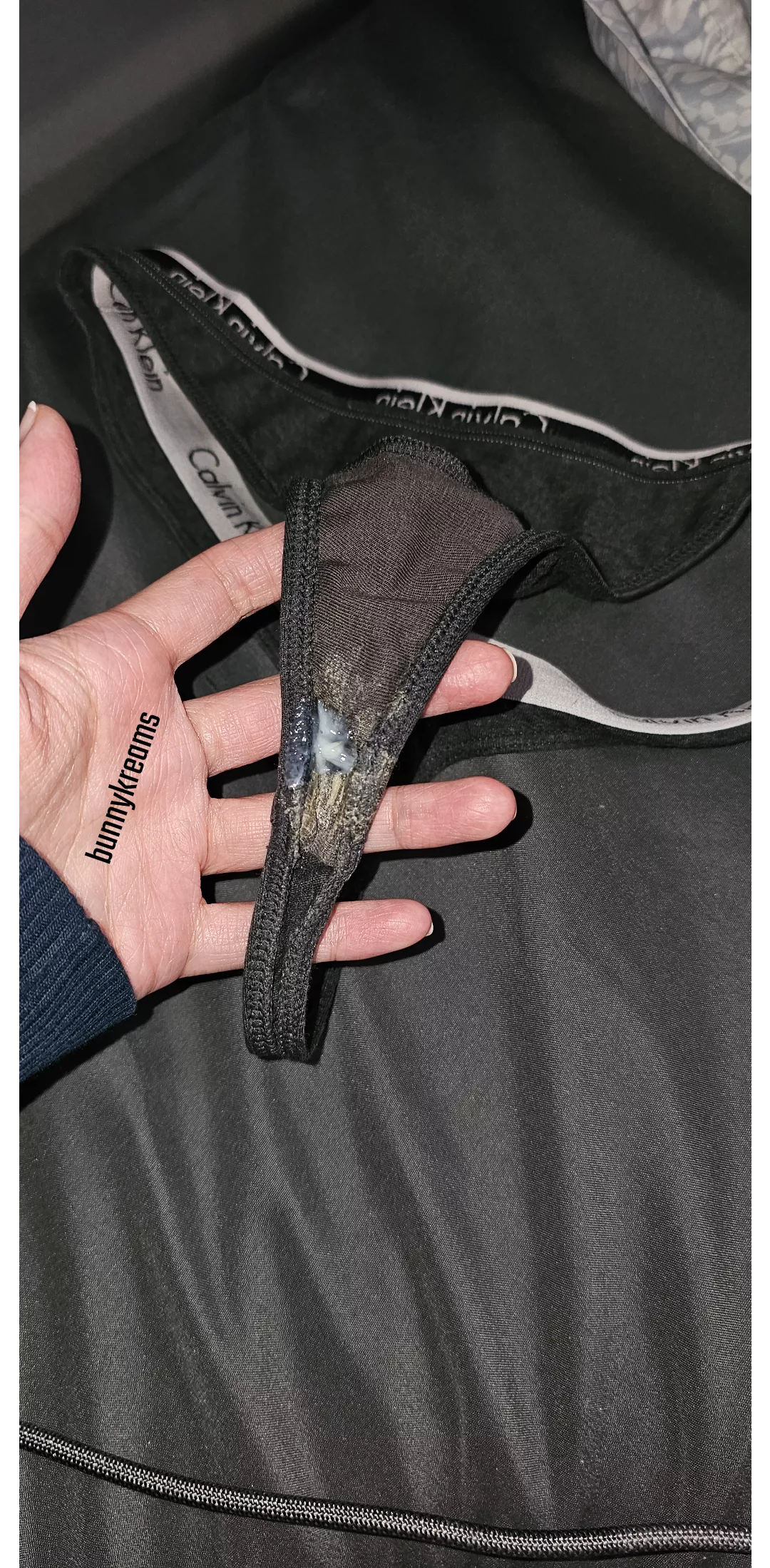 Want strong smelling panties ? posted by bunnykreamss