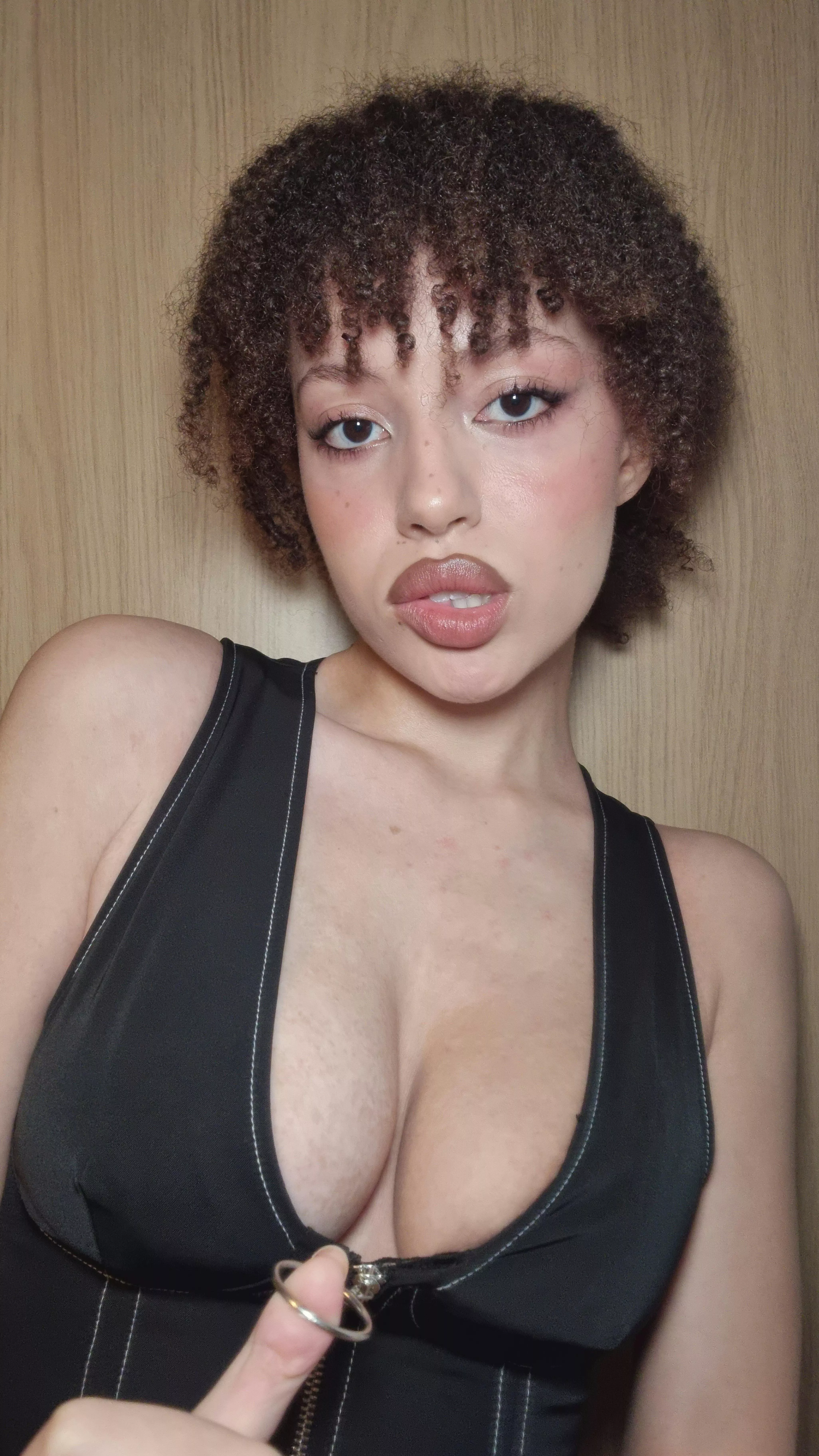 Wearing this top for date night 🥺 what do you think? posted by xx-alien