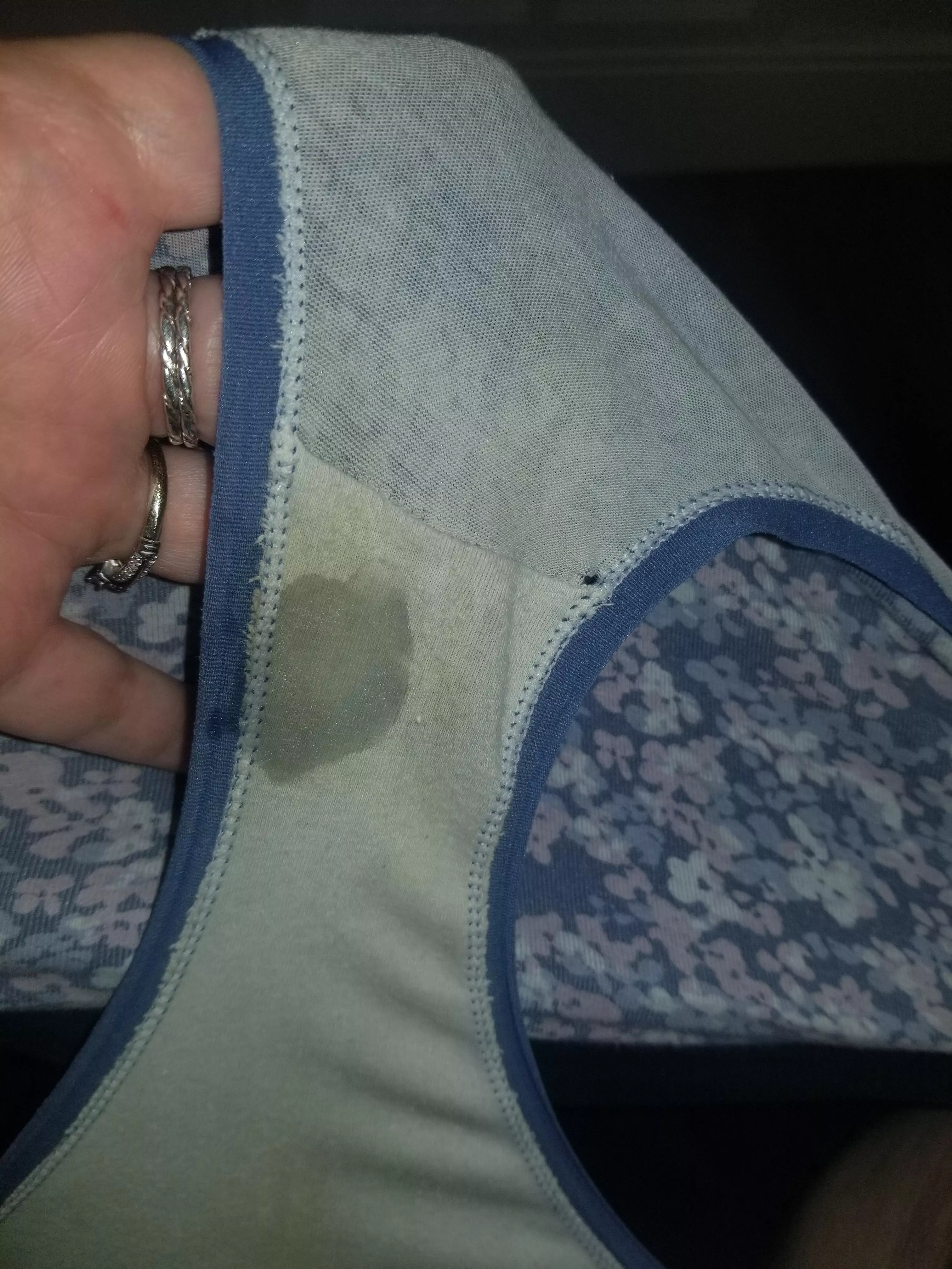 Well used panties posted by Mysterious_Sky_217