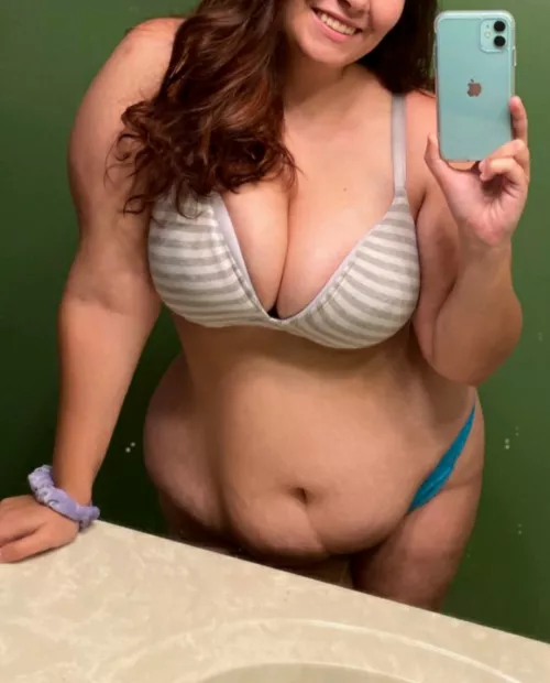 Woke up feeling sexy! by abigailgray256