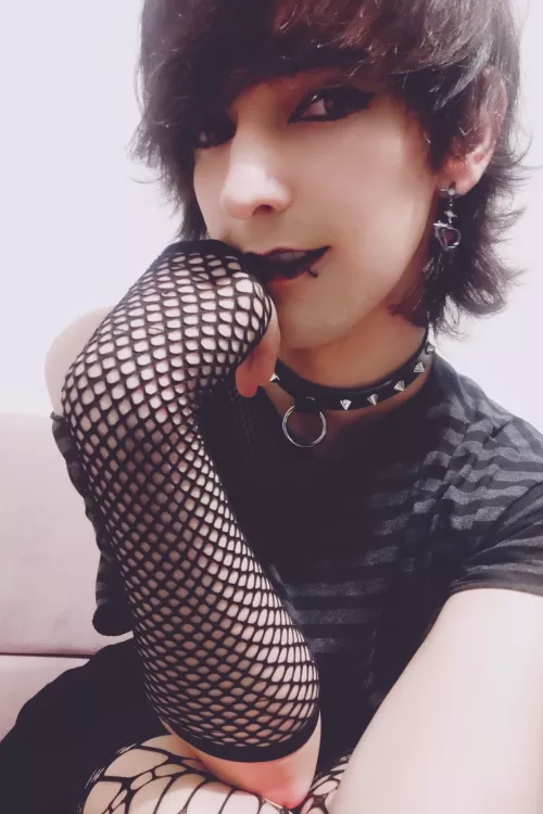 Would gladly accept some cookies rn 🥺 by kally_s