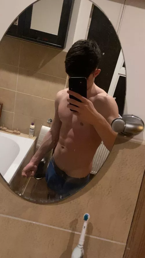 20 [m4m] muscular stud gym bro with bwc looking for a bro like me fit hung bwc gym bro proper muscular by Dull_Camel_1039