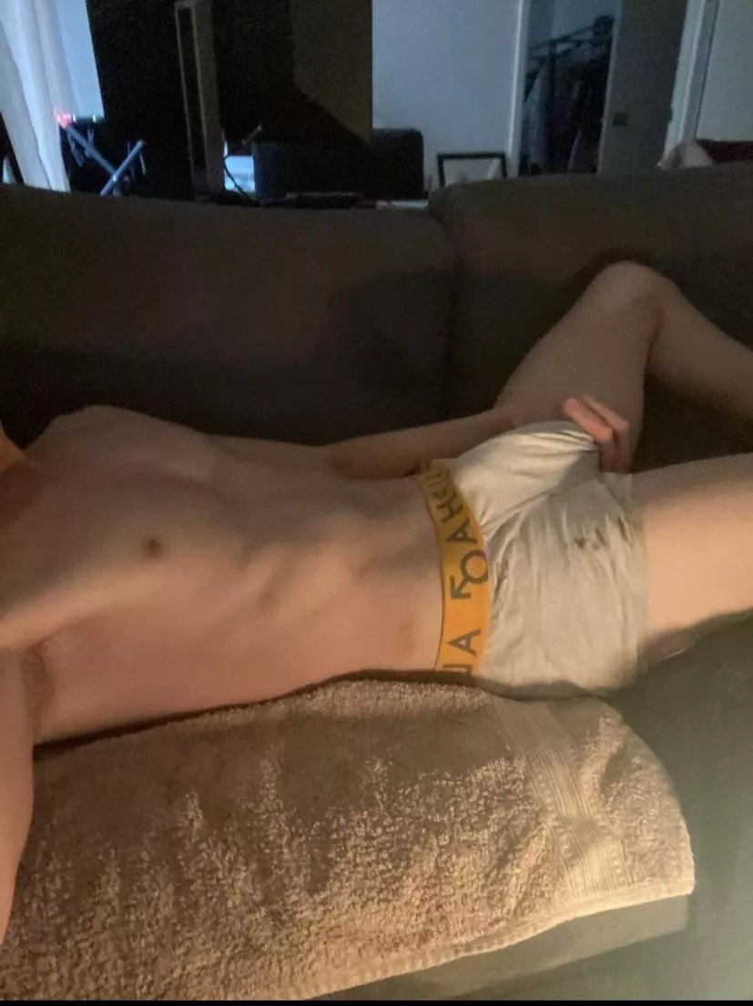 25 aus. Hmu @dash2022630 posted by throwaway160160160