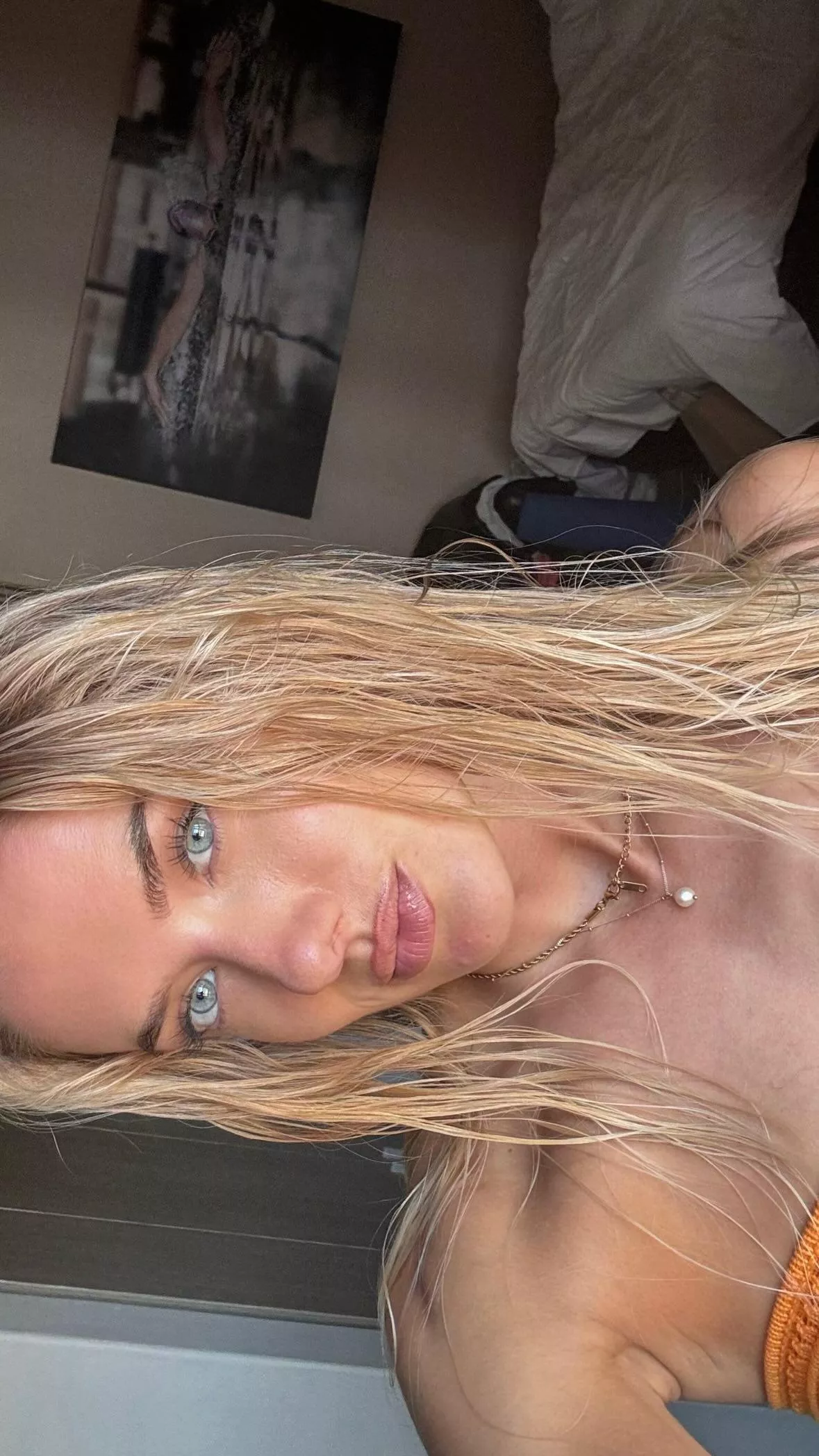 Alica Schmidt [2024-02-03] posted by x---1