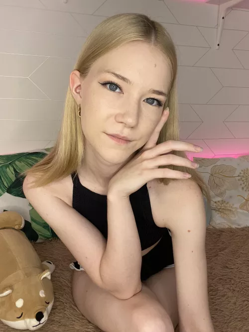 All I want today is a long romantic kiss by aloftsiphon