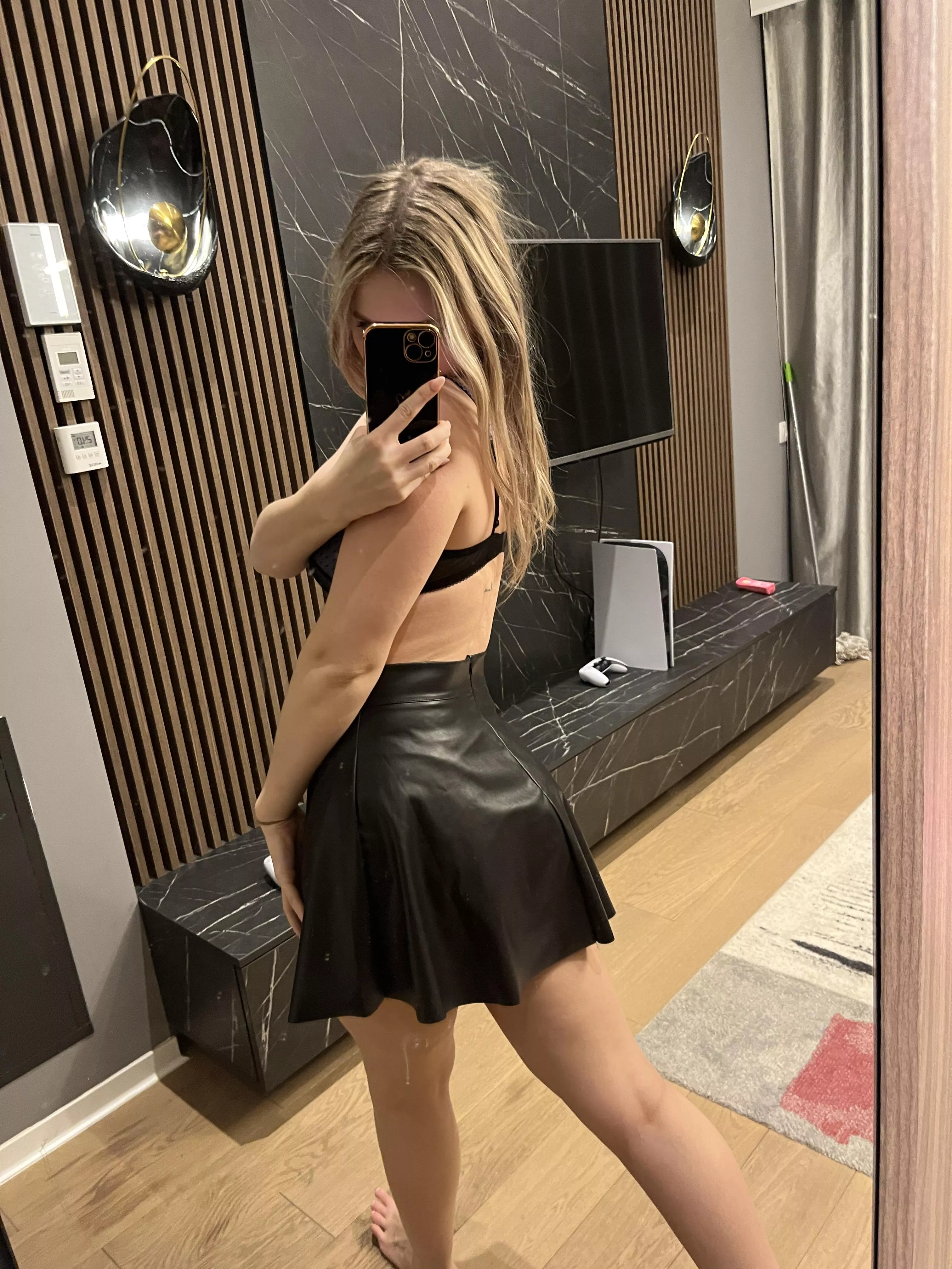 Am I cute enough to marry, or just fucking material? posted by Commercial_Loquat_7