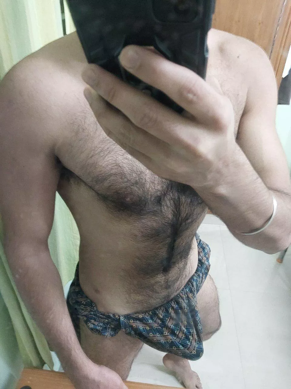 Bulge in my shorts posted by Unhappy-Plankton-598