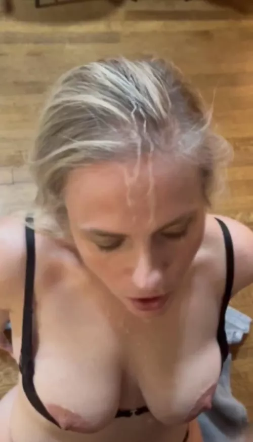 Cumslut by OwnedJewel2