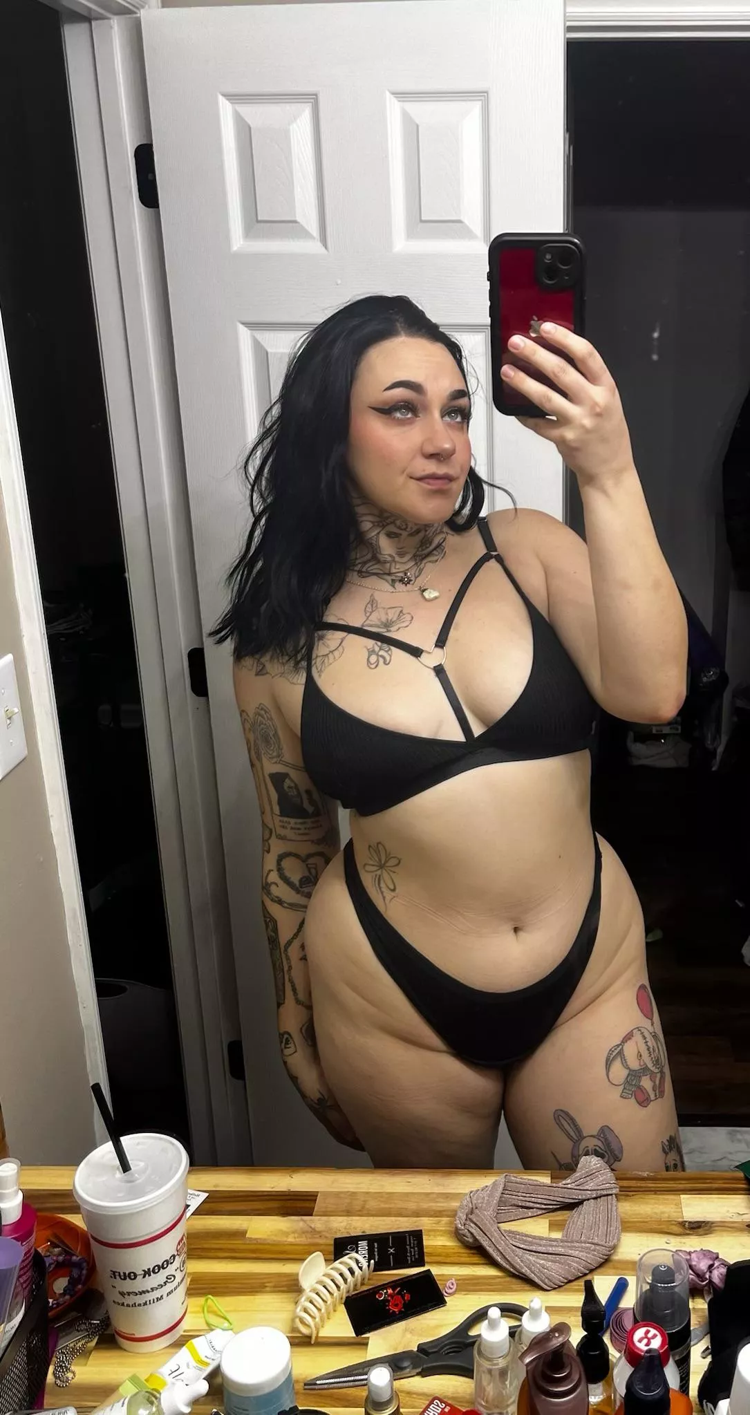 fun fact: my favorite form of exercise is BJs posted by whoreofhorror666