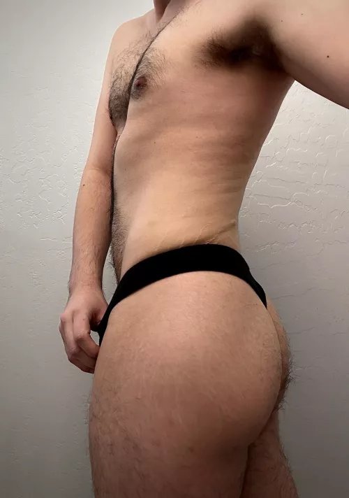 Hi bros 👋🏼 by Miguelitojpg