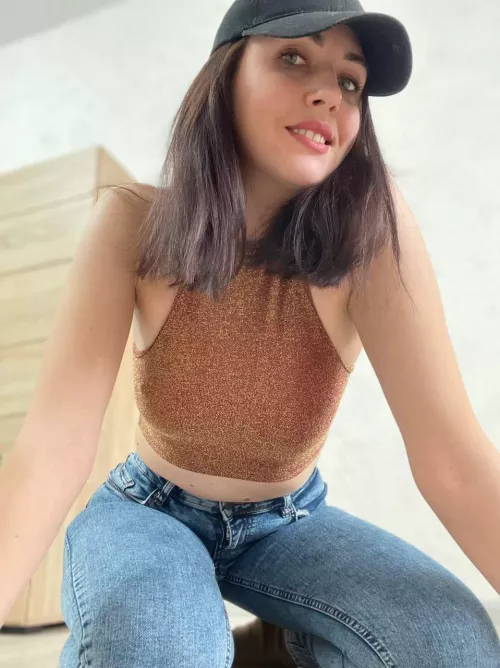 I'm getting ready to go out.) by mariy_love