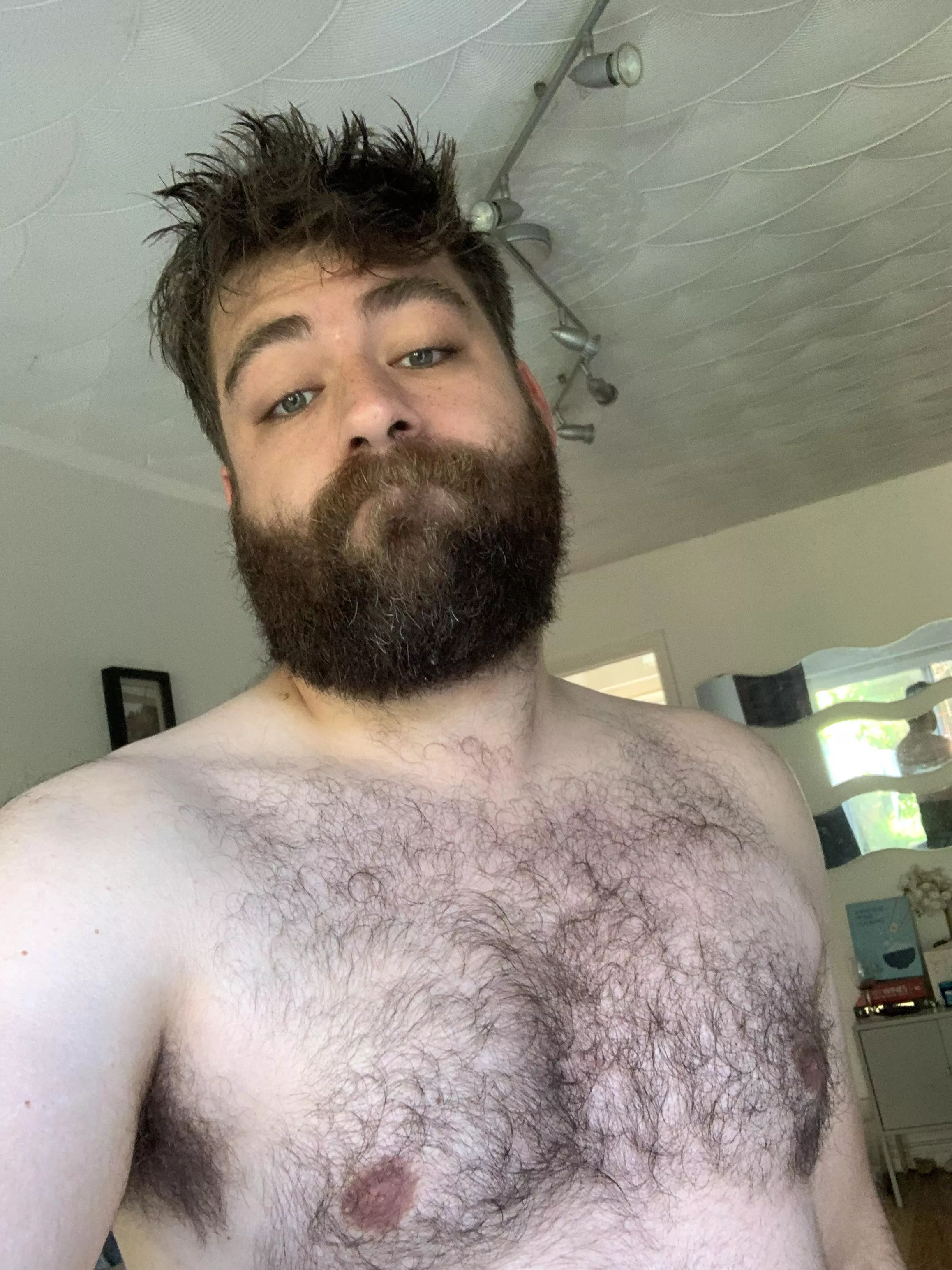 It’s a Sunday feeling posted by romanholidayinn