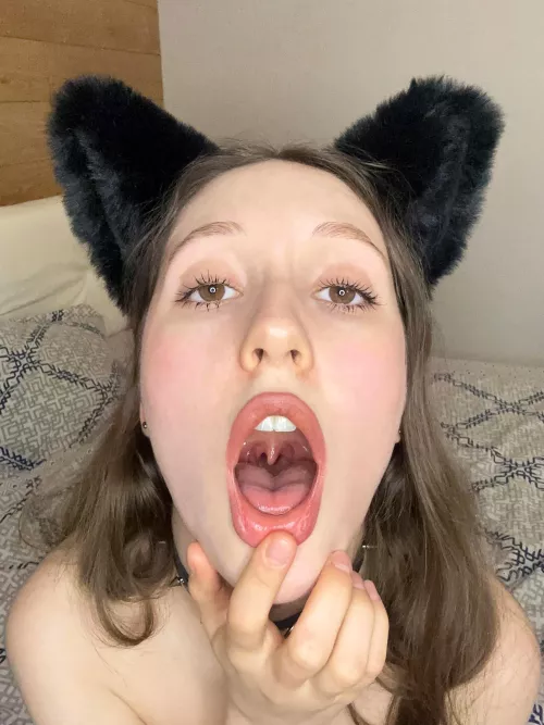 just look at this beautiful mouth by Stillburst974