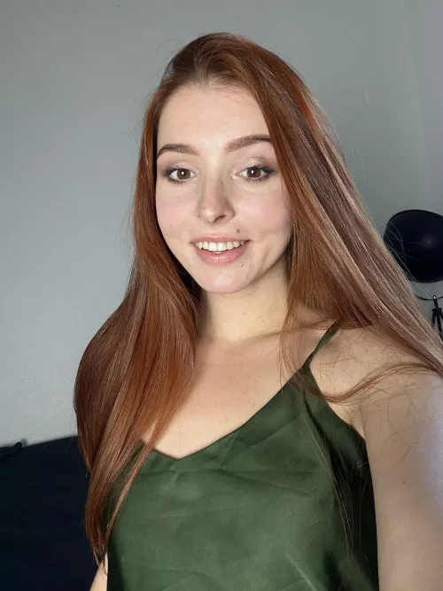 Let me show you my favorite freckle [IRTR] by kisstheredfox