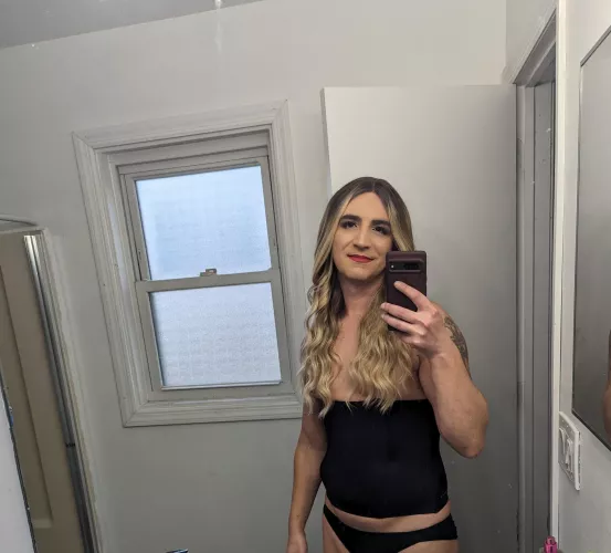 No cute outfit. Just makeup and Fem mode. Do I pass at all? by missykrisy