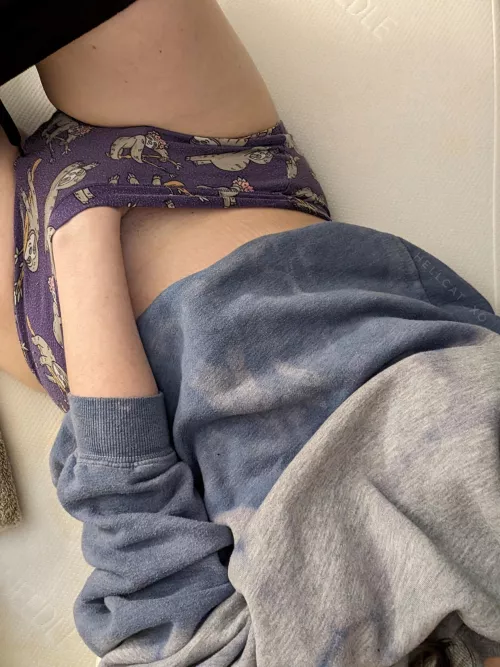 one way I de-stress on the weekends by hellcat_xo