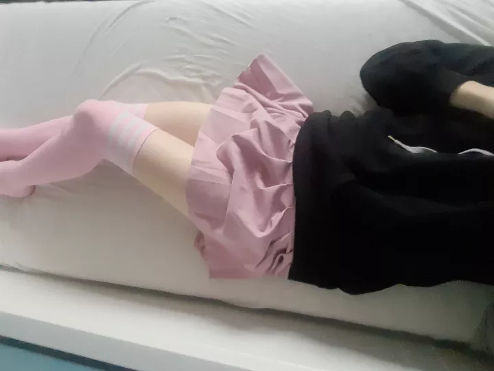 Pink is so cute :3 posted by TheSoftestKindOfBoi