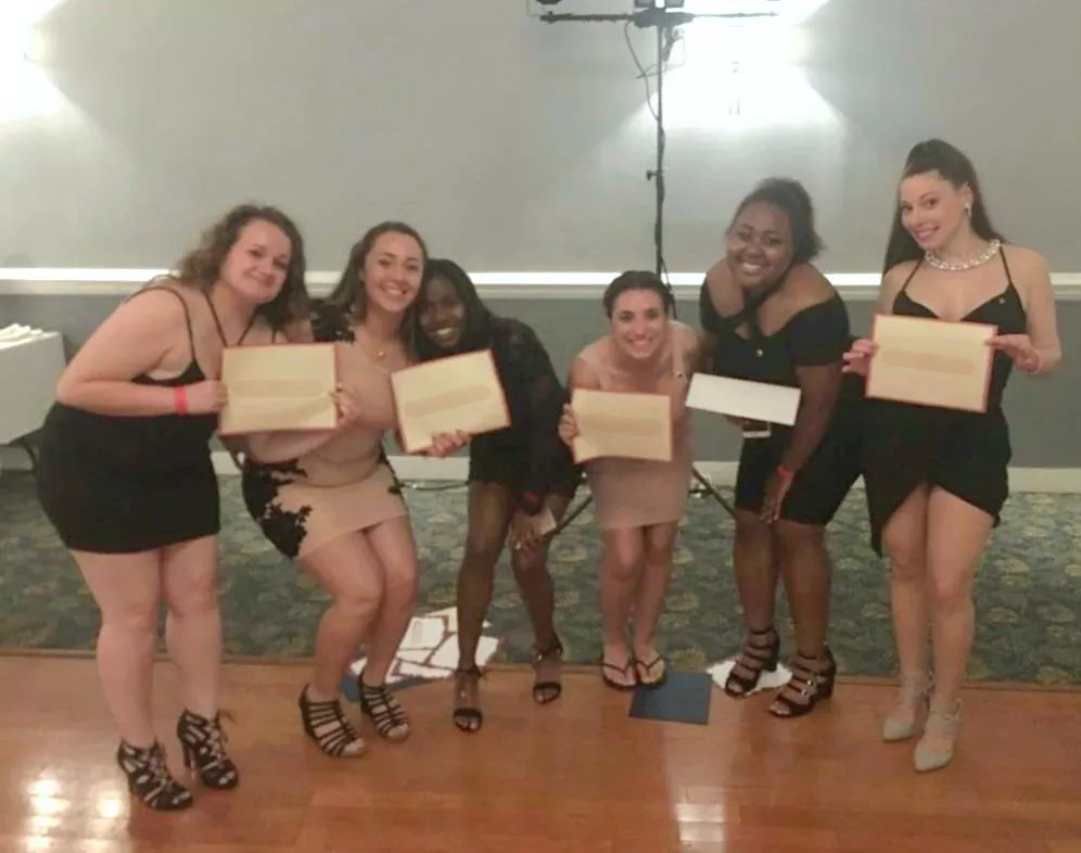 Six friends/sorority sisters💯🔥 posted by CountDannyKoker77