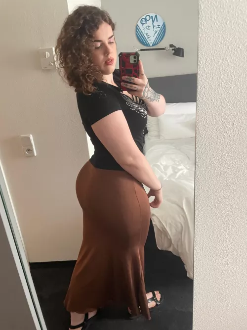 Tight on that boot by hiptqueen