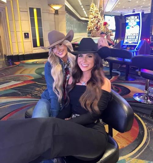 Vegas babes by Mysterious-Green-538