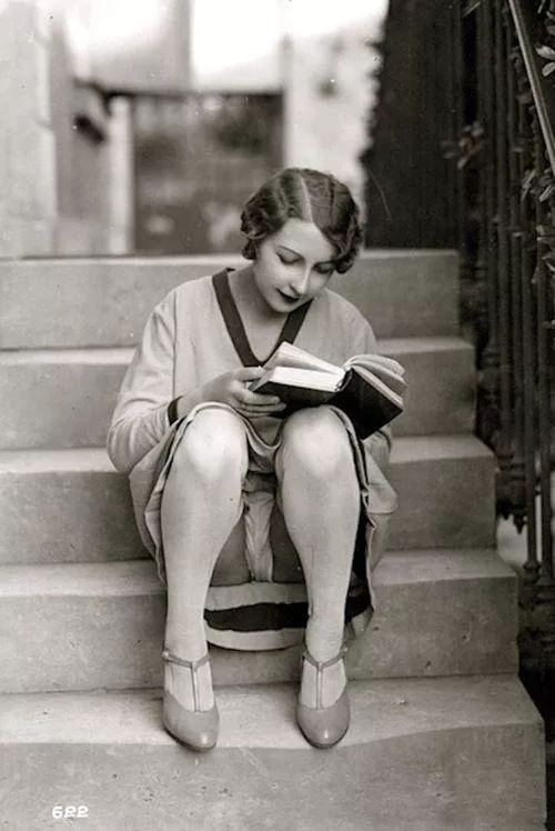 vintage exhibitionism....nice by Eastsidekink