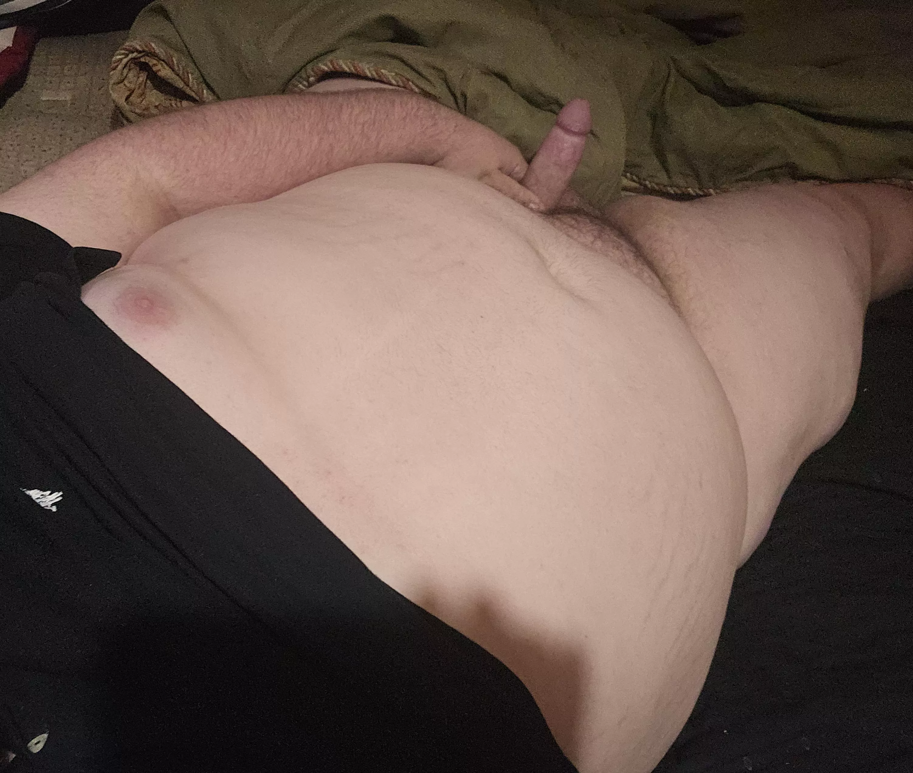 Would love for a bbw to pin me down against this bed and fuck me like she hates me. posted by bhm_man721