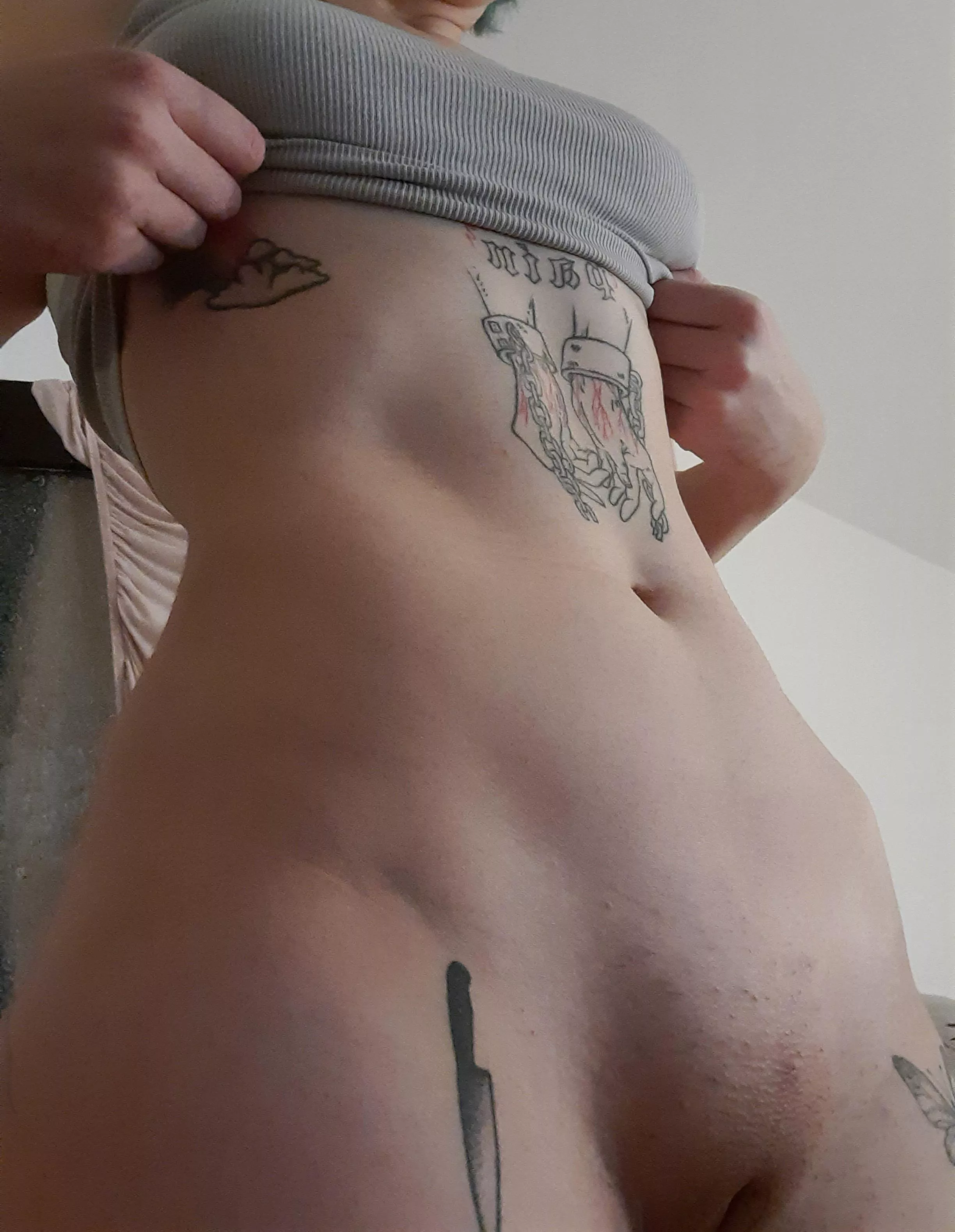 You give me head, I give you two, fair trade posted by bigbrattybabe