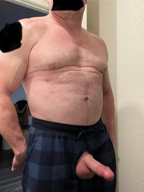 [54] Older, horny, and I need to cum in someone. Message me if you’re for real. by lovebbws1970