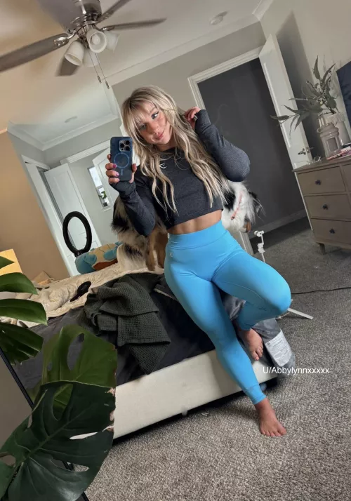 Blue is my favorite by abbylynnxxxxx