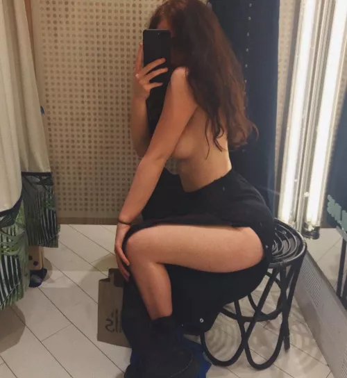 Changing rooms are my favourite by lilmae7524