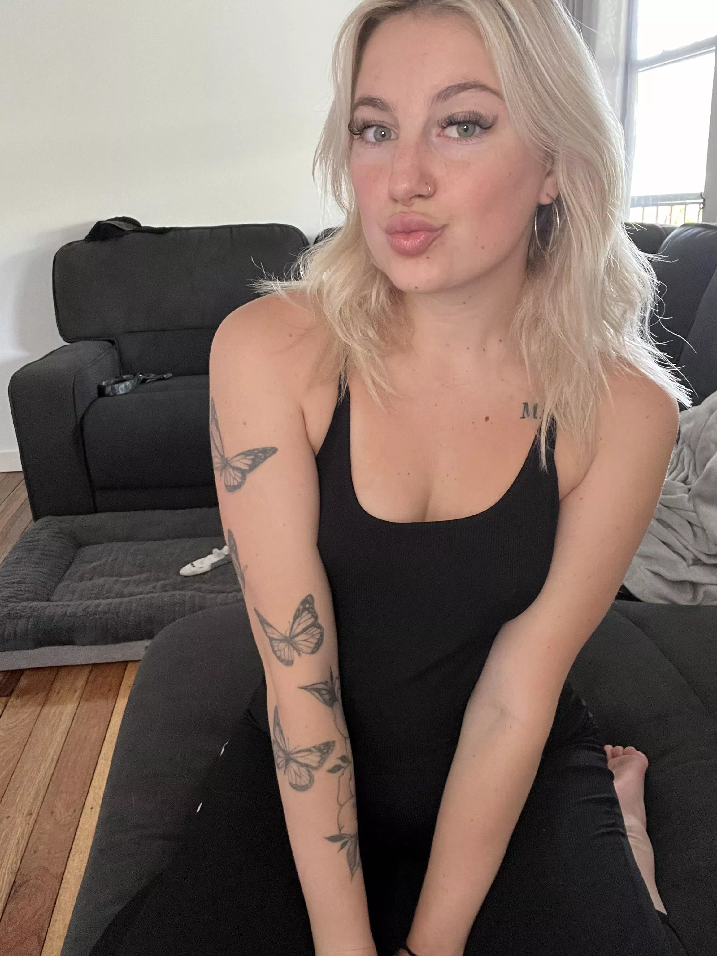 Come in for the kiss posted by RegularTheology