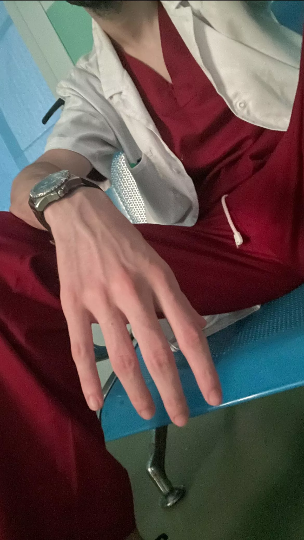 Come say Hi to your doctor! posted by Drorangecat