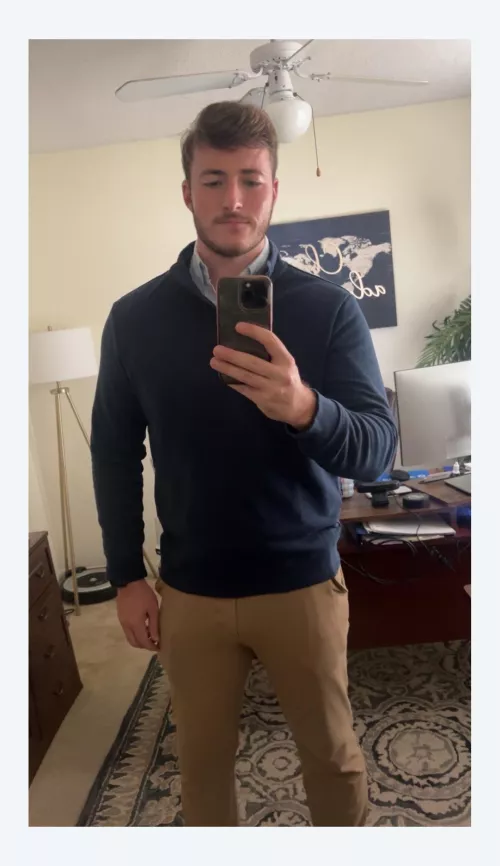 Definitely think this ‘fit is on point for a wine tasting 😂Cheers to the weekend, mates! by Bitter_Desk_9573