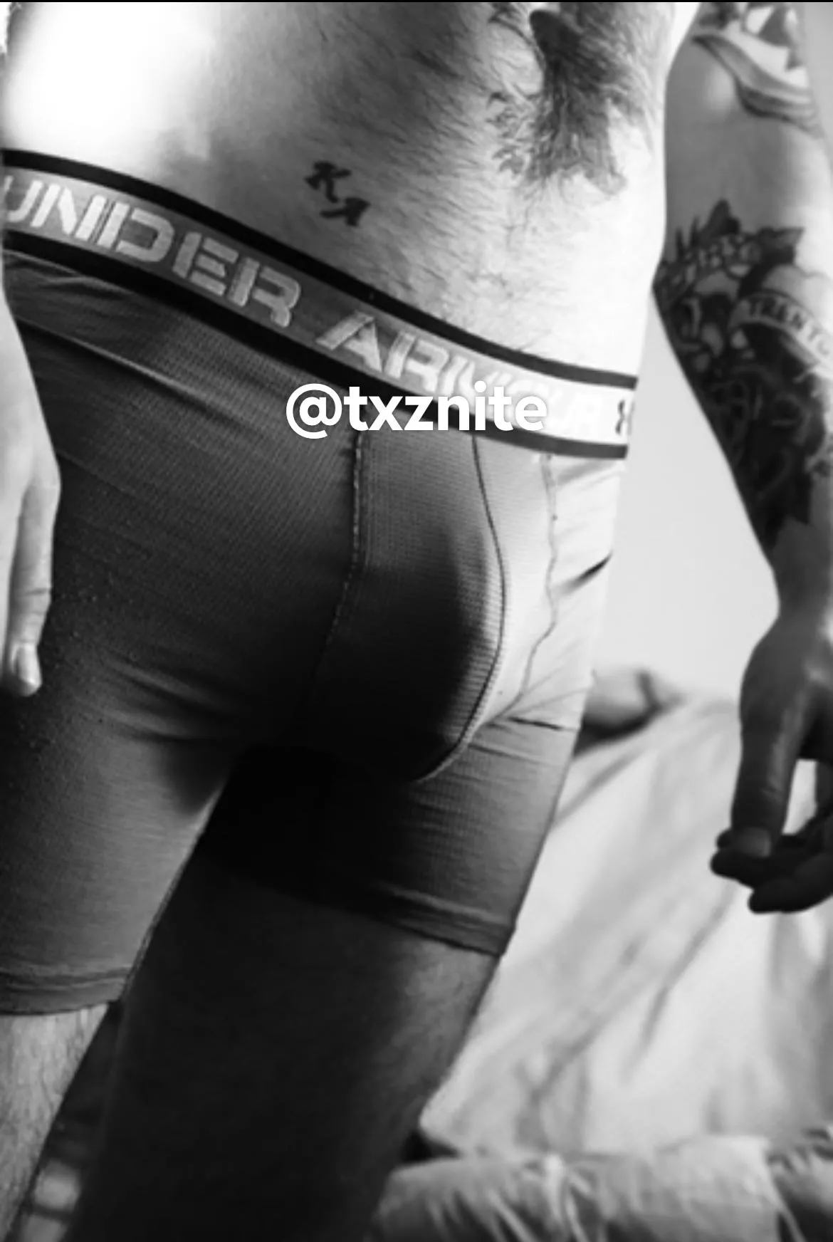 Does this angle make me look vein? 32, Texas DL, Bi posted by TxZnite