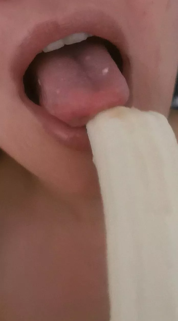 Dump your load in my mouth. posted by latinabeauty1234