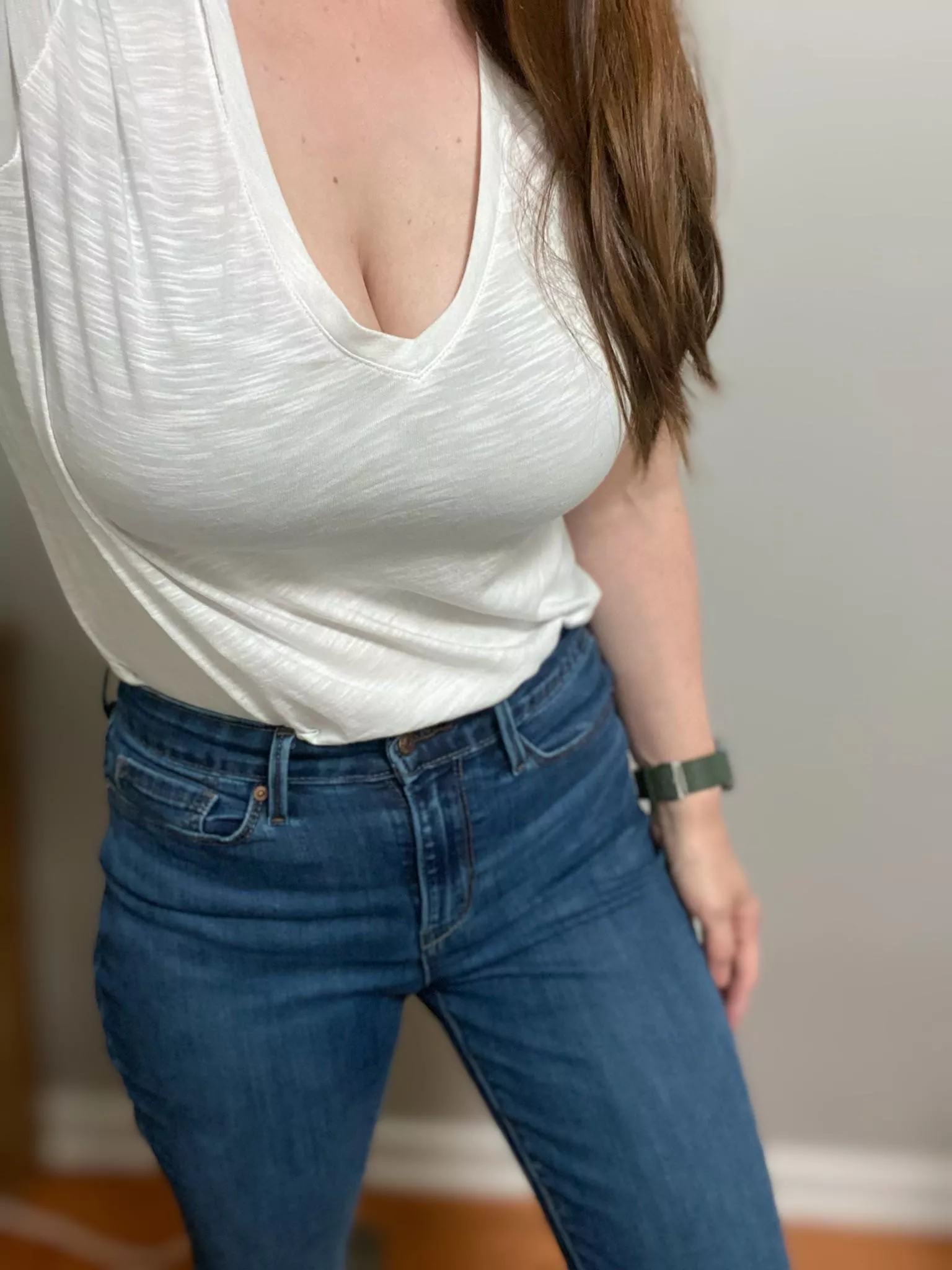 Feeling extra lonely today. posted by Nextdoor-Housewife