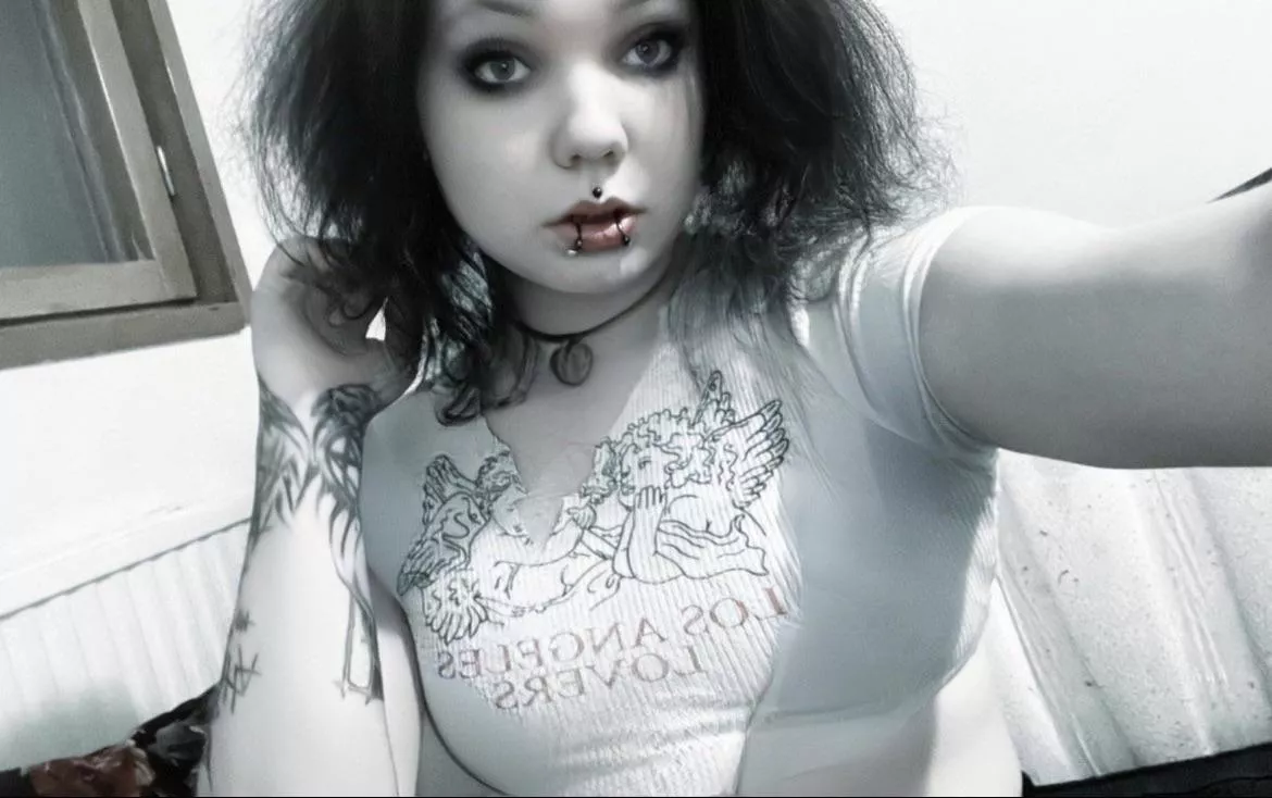 Felt cute 💕 posted by KuNmituss