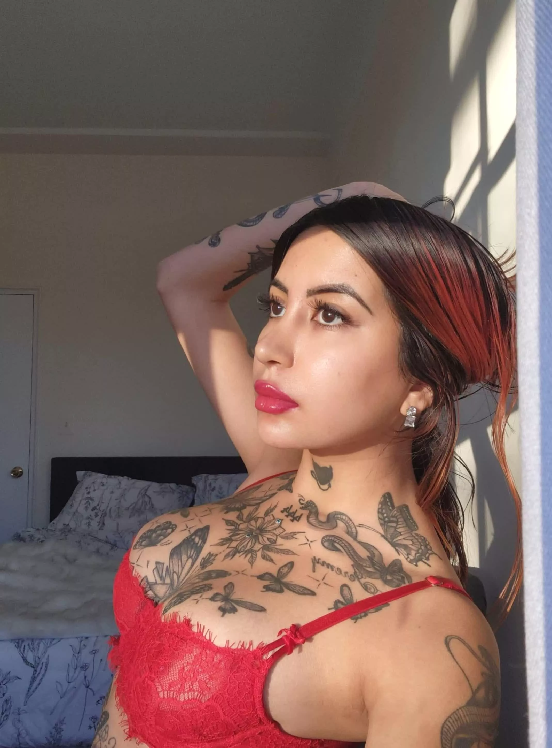 Finally legal to thirst trap the entire uni.. posted by Shadow_Queenu