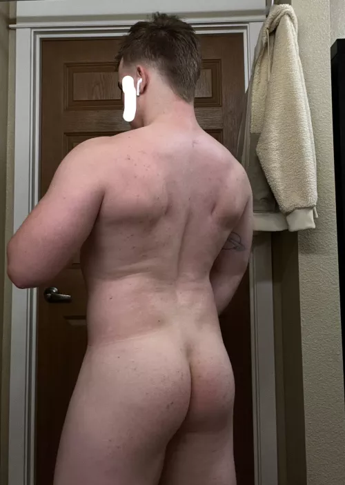 Hey bro, you like the new haircut? by Twunktreats